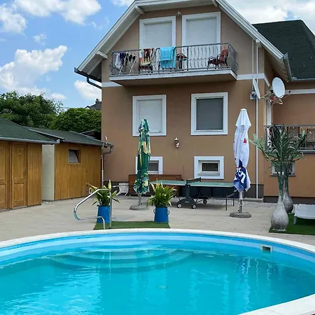 19 Apartment